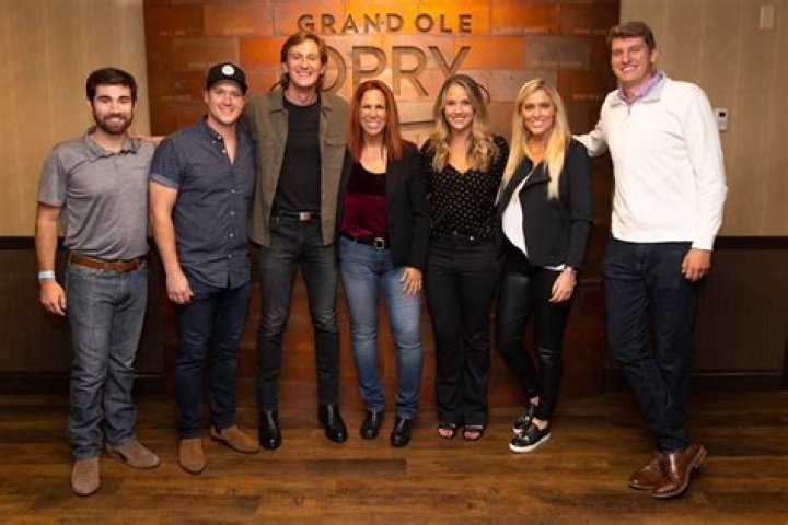 Cooper Alan Signs Management Deal With Make Wake Artists