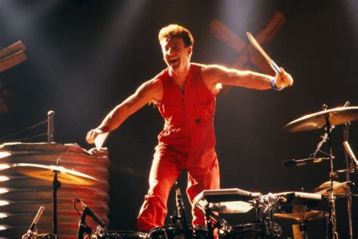 Former Cramps Drummer Nick Knox Dies